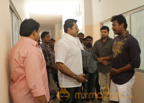 Nimirnthu Nil Movie New Stills  photo 9