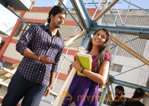 Ninaithathu Yaroo Movie Stills photo 71