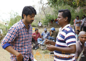Om Shanthi Om Movie Stills photo 4