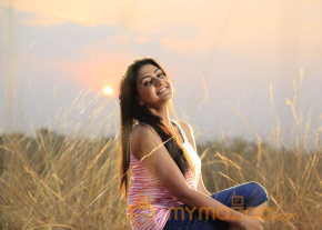 Om Shanthi Om Movie Stills photo 9
