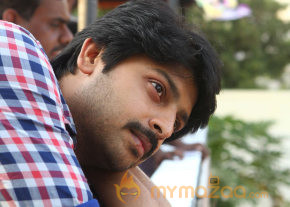 Om Shanthi Om Movie Stills photo 5