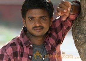 Onbathilirunthu Paththu Varai Movie Latest Stills photo 15