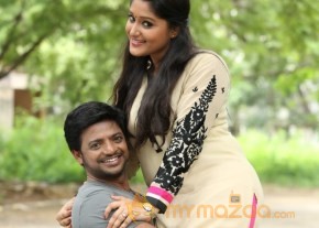 Onbathilirunthu Paththu Varai Movie Latest Stills photo 18