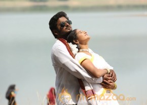 Ore Oru Raja Mokka Raja Tamil Movie Stills photo 33