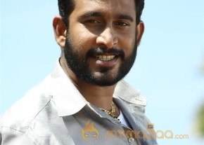 Ore Oru Raja Mokka Raja Tamil Movie Stills photo 16
