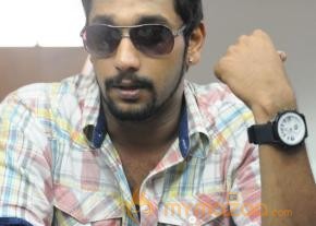 Oru Kanniyum Moonu Kalavaanigalum Movie Stills  photo 2