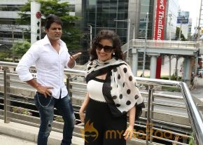 Oru Melliya Kodu movie working Stills photo 15