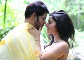 Oru Melliya Kodu movie working Stills photo 18