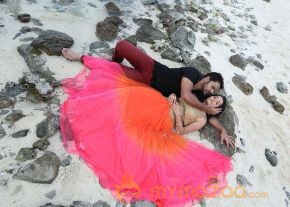 Oru Melliya Kodu movie working Stills photo 9