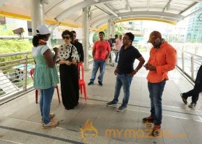 Oru Melliya Kodu movie working Stills photo 7
