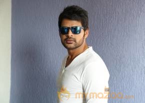 Oru Melliya Kodu Tamil Movie Latest Stills photo 42