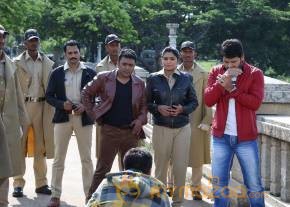 Oru Melliya Kodu Tamil Movie Latest Stills photo 47