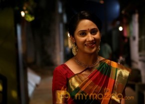 Oru Naal Koothu Movie Still photo 4