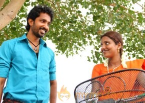 Oru Thozhan Oru Thozhi Tamil Film Stills photo 17