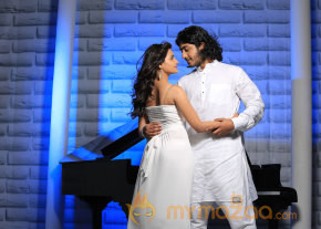 Oru Vaanavil Pola Movie Stills  photo 15