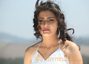 Oru Vaanavil Pola Movie Stills  photo 8