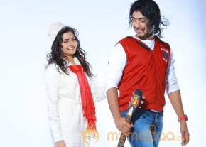 Oru Vaanavil Pola Movie Stills  photo 21