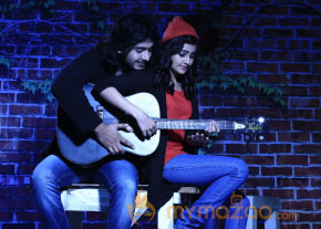 Oru Vaanavil Pola Movie Stills  photo 2