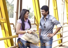 Oru Kal Oru Kannadi Movie Stills