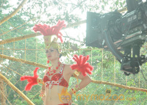 Padam Pesum Movie Onlocation Stills  photo 3