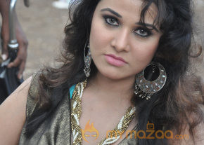 Padam Pesum Movie Onlocation Stills  photo 41