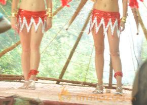 Padam Pesum Movie Onlocation Stills  photo 6
