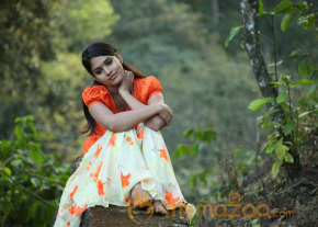 Pani Vizhum Malar Vanam Movie Stills  photo 2
