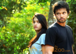 Pani Vizhum Malar Vanam Movie Stills  photo 20