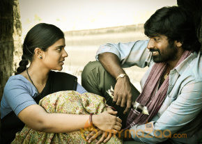 Pannaiyarum Padminiyum Movie Stills  photo 3