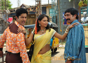 Paravai Movie Stills  photo 37