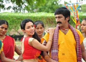 Paravai Movie Stills  photo 14