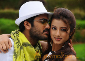 Pathavi Movie Stills photo 18