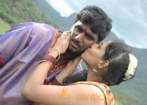 Pazhagiyathe Pirivatharka movie stills  photo 5