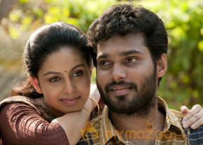 Piravi Movie Stills  photo 7