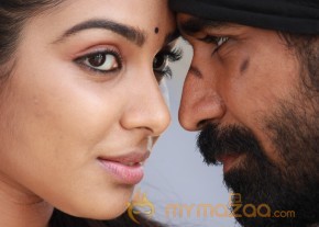 Pitchaikaran Movie Latest Stills photo 3