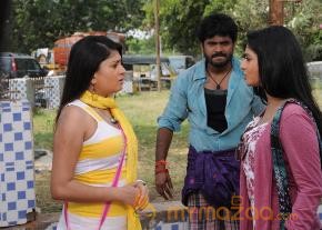 Pongadi Neengalum Unga Kadhalum Movie Stills  photo 16