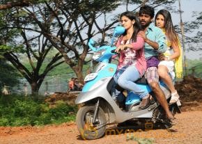 Pongadi Neengalum Unga Kadhalum Movie Stills  photo 4
