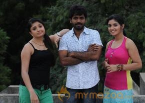 Pongadi Neengalum Unga Kadhalum Movie Stills  photo 22