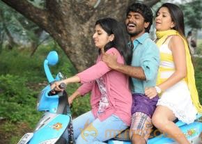 Pongadi Neengalum Unga Kadhalum Movie Stills  photo 12