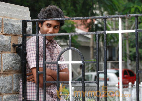 Ponmaalai Pozhudhu Movie Stills  photo 22