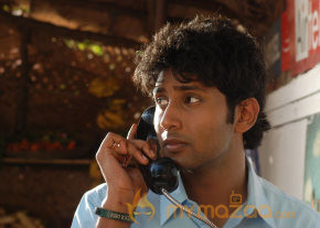 Ponmaalai Pozhudhu Movie Stills  photo 16