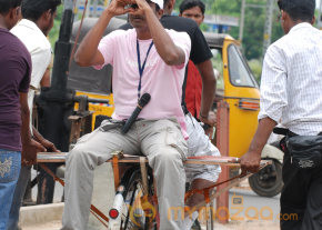 Ponmaalai Pozhudhu Movie Stills  photo 60