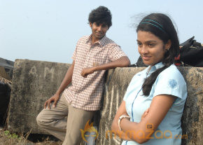 Ponmaalai Pozhudhu Movie Stills  photo 38