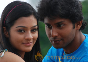 Ponmaalai Pozhudhu Movie Stills  photo 49