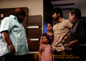 Priyamudan Priya Movie Onlocation Stills  photo 26