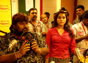 Priyamudan Priya Movie Onlocation Stills  photo 13
