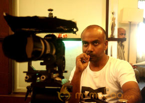 Priyamudan Priya Movie Onlocation Stills  photo 6