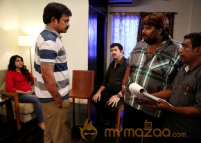 Priyamudan Priya Movie Onlocation Stills  photo 2