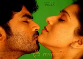 Priyamudan Priya Movie Stills  photo 13