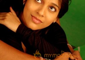 Priyamudan Priya Movie Stills  photo 49